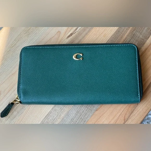 COACH Essential Continental Wallet Zip Around Crossgrain Leather Dark Green - Picture 1 of 7